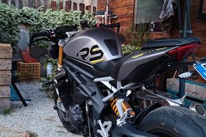 Speed triple 1200 rs