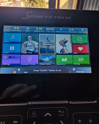 Ellittica connessa LCX800 SPORTSTECH