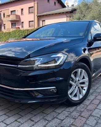 Volkswagen Golf VII 1.5 TGI DSG Highline