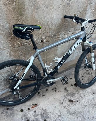 Mtb Giant Xtc advanced 2 full carbonio