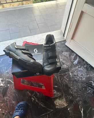 Scarpe mountain bike