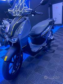Scooter elettrico cpx 125-come nuovo