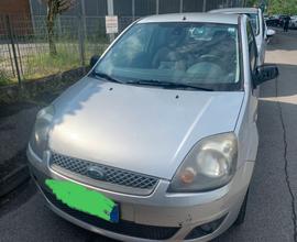 FORD FIESTA 1.2 benzina 3 porte solo km. 24.600 ne