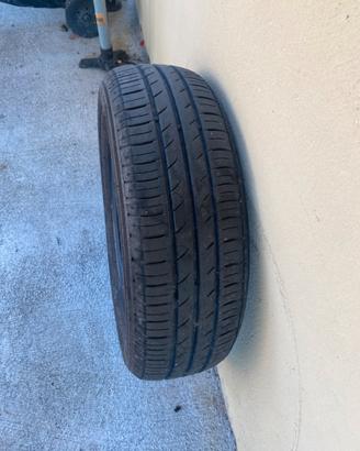 Gomme auto