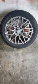 Gomme e cerchi da 17 "