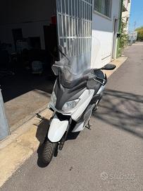 Yamaha X Max 250