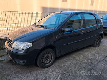 Fiat Punto anno 2004 ricambi usati