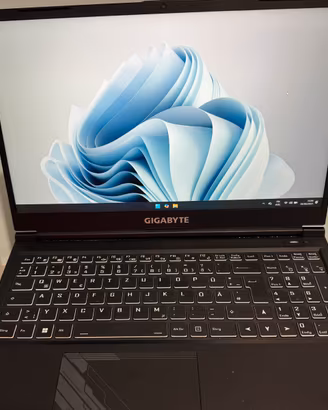 Gigabyte G5 KE RTX 3060 | i5-12500H | 16GB