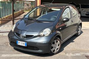 Toyota Aygo 1.0 12V VVT-i 5 porte NEOPATENTATI