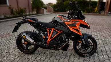 KTM 1290 Super Duke GT - Full Optional da vetrina
