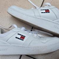 Snakers Tommy Jeans Retro Basket bianche 40
