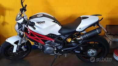 Ducati Monster 796 2011 - 33.200 km