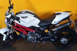 Ducati Monster 796 2011 - 33.200 km