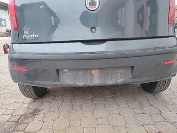 PARAURTI POSTERIORE PUNTO III 188 ANNO 2004