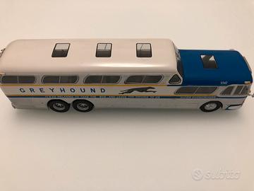 Greyhound bus 1/43 Modellino