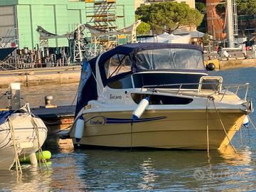 Barca fuoribordo 150 cv