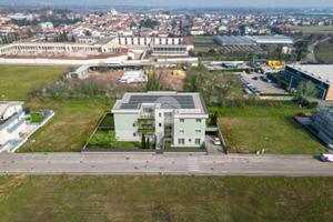 3 LOCALI A SAN GIOVANNI LUPATOTO