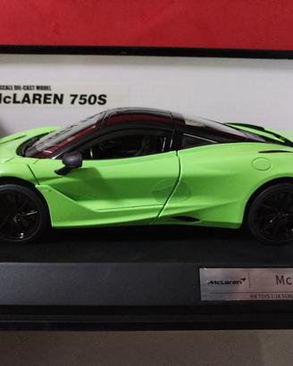 McLAREN  750 S VERDE MANTIS GREEN 1:18 