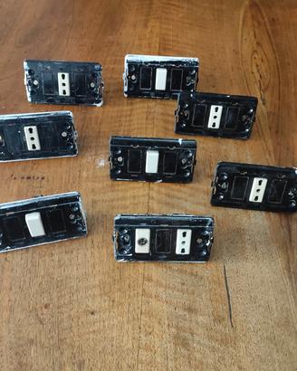 set di 9 placche BTicino con cestelli e frutti