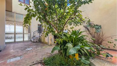 Casa indipendente da ristrutturare