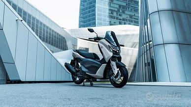 Yamaha Nmax 125 TECH MAX Ceramic Grey