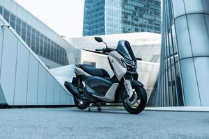Yamaha Nmax 125 TECH MAX Ceramic Grey