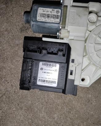 Motorino vetro ant sx VOLKSWAGEN GOLF 5 del 2007