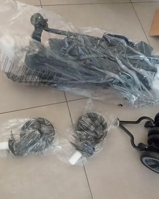 PASSEGGINO NOVO,MAI USATO IMBALLO ORIGINALE