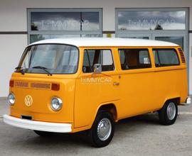 Volkswagen T2 Bus 9 posti-Restauro totale-CRS
