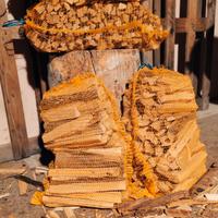 Legna accendi fuoco.