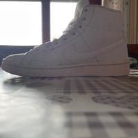 Court royale 2 mid NIKE