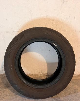 4 gomme Bridgestone - 4 stagioni 185/65 R15 92H