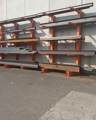 scaffale cantilever
