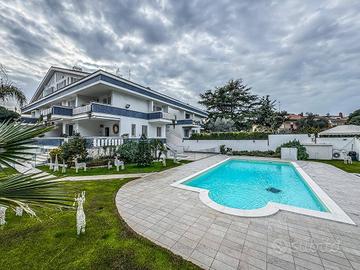 Villa di 480 m² con più di 5 locali e box auto dop