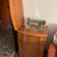 Macchina cucire Necchi BU serie Mira con mobile