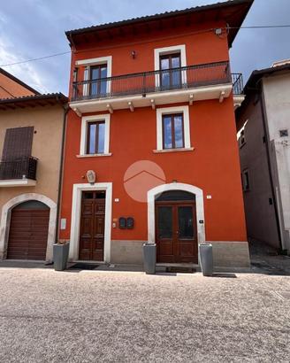 3 LOCALI A L'AQUILA