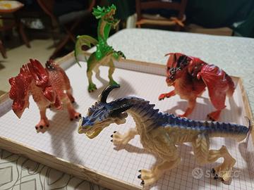 Set draghi nuovi da collezionare