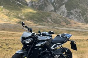 Triumph Street Triple 765 R – 07/2023 – 15.000 km