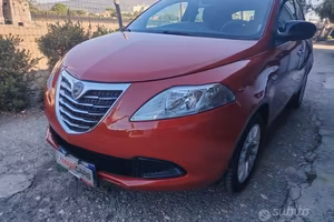 Lancia Ypsilon 0.9 TwinAir 85 CV 5 porte S&S Plati