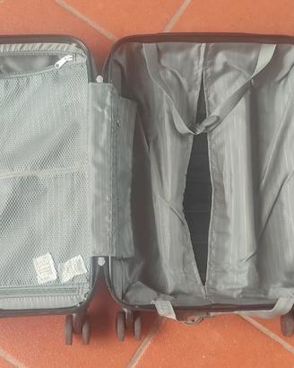 Valigia Amazon Basics  55 x 40 x 20cm