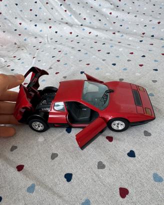 Modellino Ferrari 512 BB Bburago 1:24