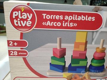 Torri da impilare arcobaleno in legno