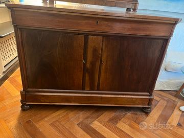 Credenza