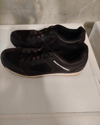 scarpe. caschetti... pedali