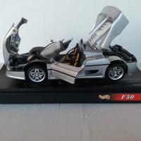 Modello auto ferrari f50 cabrio grigia no burago