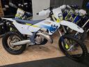 husqvarna-te-250-enduro-racing