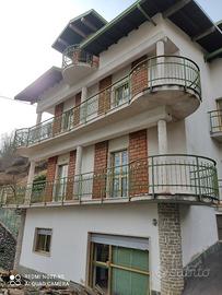 casa unica formata da 4 appartamenti