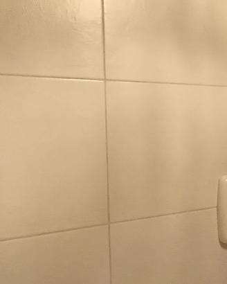 Piastrelle nuove bianche effetto materico