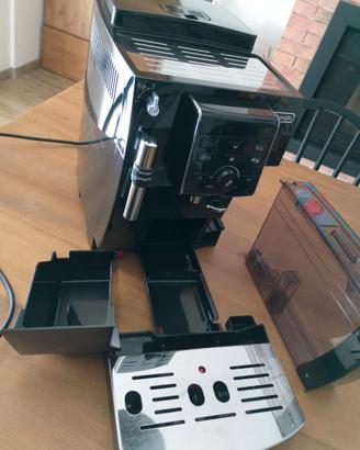 Macchina Caffè DeLonghi Series ECAM23.120.B