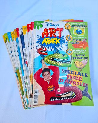 Lotto 11 riviste Disney Art Attack 2003-2004